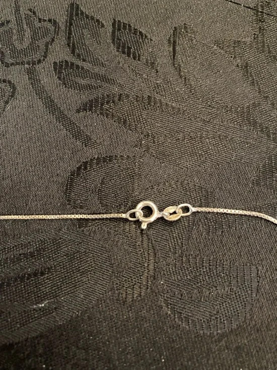 Sterling Silver Necklace With Vintage Sterling Dog Charm - Picture 4 of 6